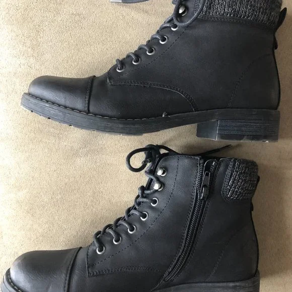 Ankle Boots - Picture 2 of 3